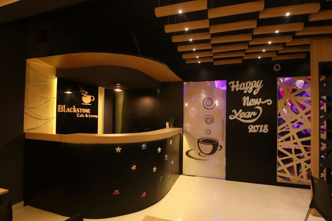 blackstone cafe lounge