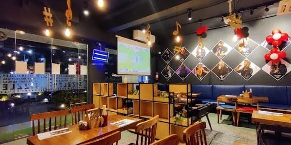 cafe beats restro lounge vapi