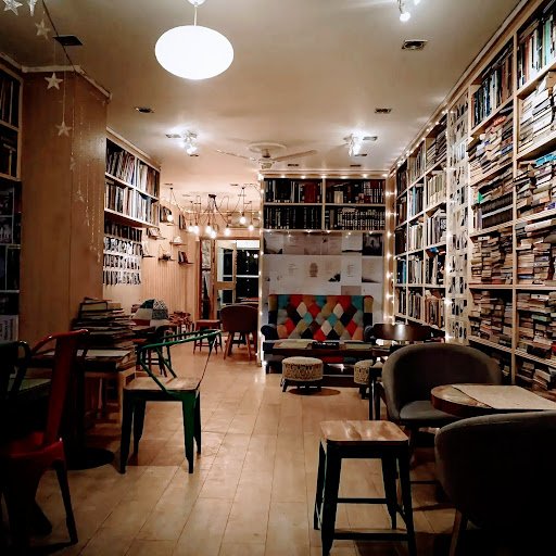 The Bibliophilia Café