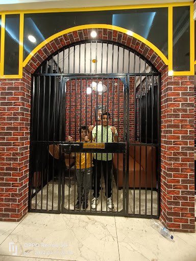 Jaunpur jail family restaurant