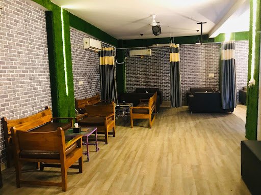 The Heartland Cafe And Lounge