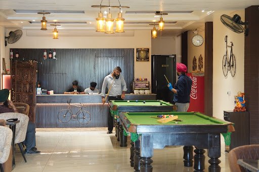 Billiards Bites cafe