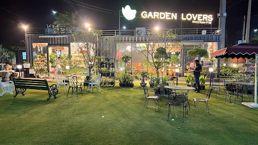 Garden Lovers Botanical Boutique And Cafe