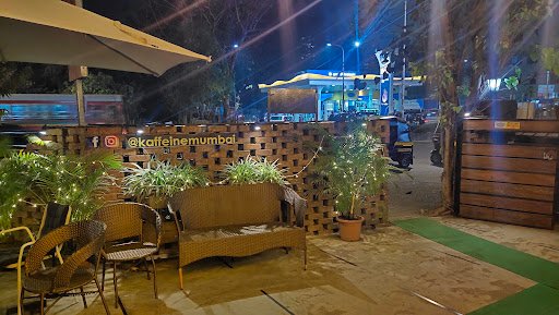 Kaffeine: Cafe & Kitchen