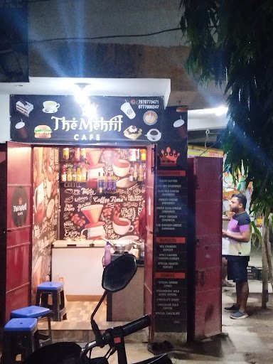 The mehfil cafe chhend colony