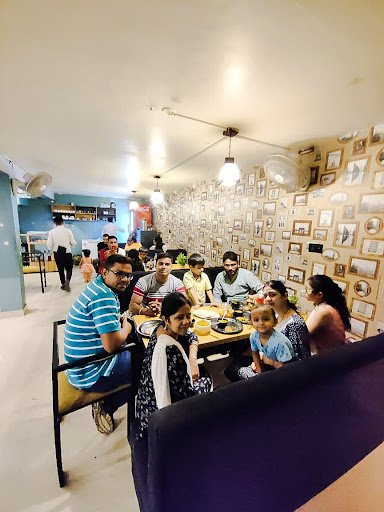 The Back Benchers Cafe & family restaurant