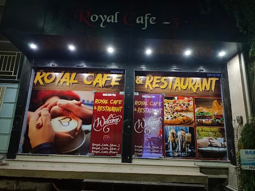 Royal Cafe 3.