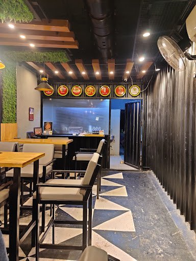 Sandwich Square Tirupati