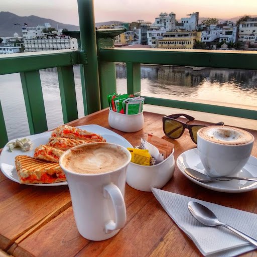 Jheel’s Ginger Coffee Bar & Bakery