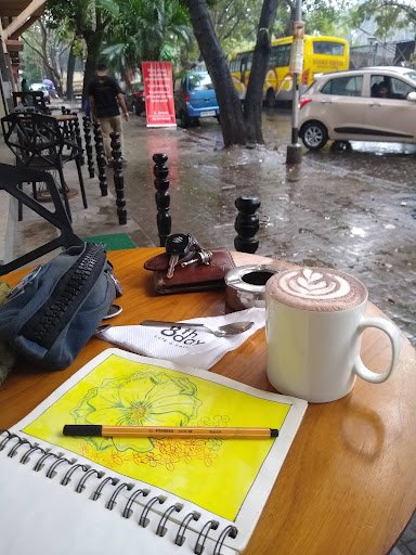 8th Day Café & Bakery