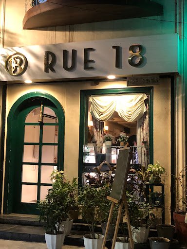Rue 18 Rue 18