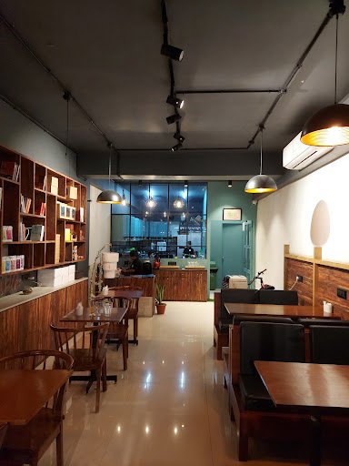 Bake Walk- cafe and patisserie