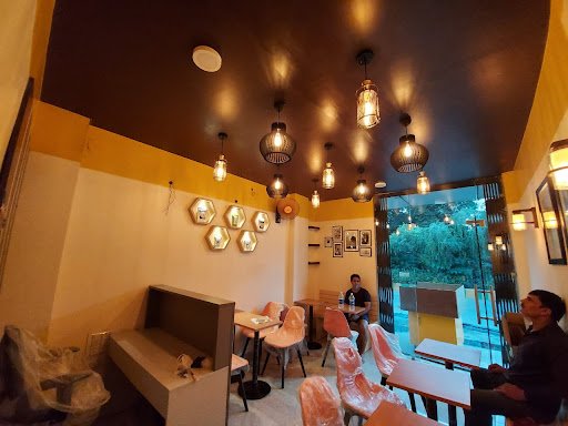 Baton Cafe Baton Cafe