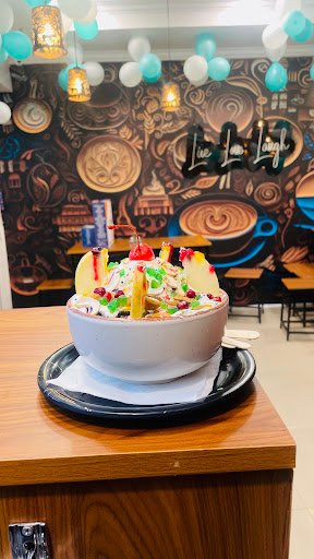 THE DAILY GRIND CAFE