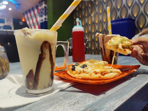 The Skiie's Cafe The Skiie's Cafe