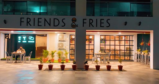 Friends & Fries Cafe