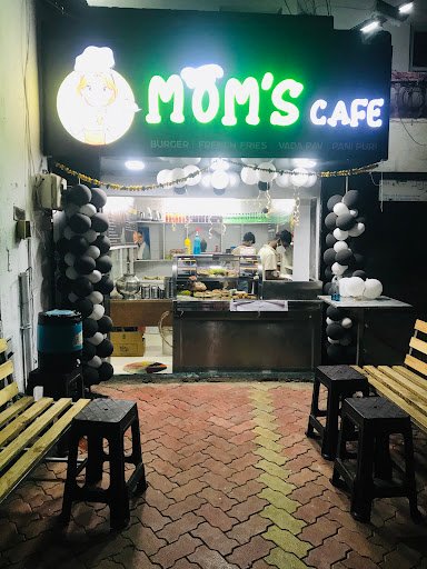 Mom's Cafe