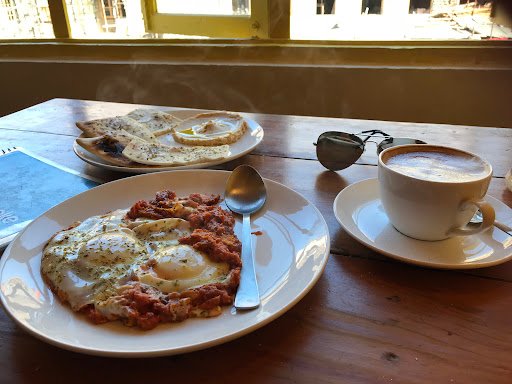Wake & Bake - Best Family Cafe Restaurants in Shimla/Best Food/Best Coffee in Restaurant in Shimla