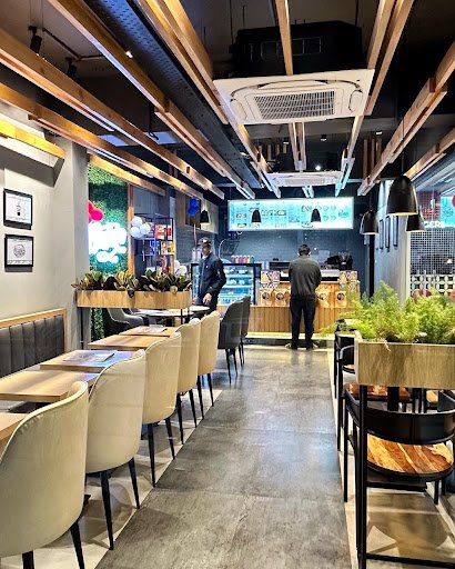 9W Bistro / Cafe in Hoshiarpur