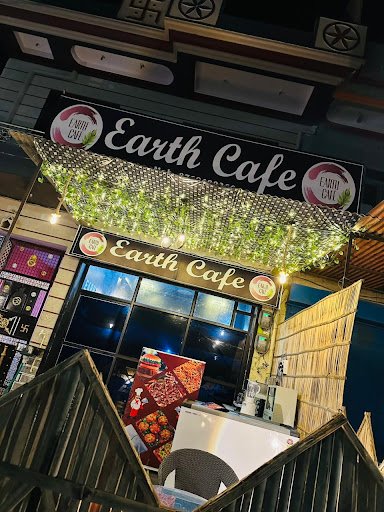 Earth cafe