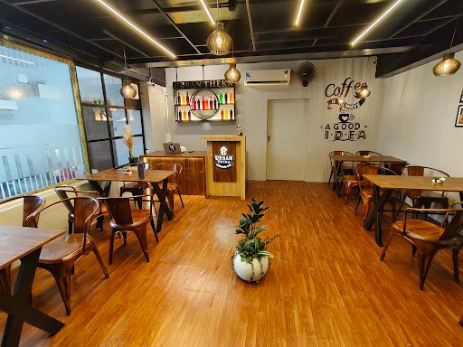 URBAN THEKA COFFEEHOLIC CAFE URBAN THEKA COFFEEHOLIC CAFE
