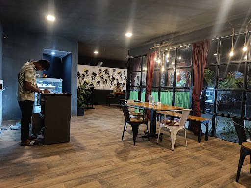 Meen@s Cafe & More Meen@s Cafe & More