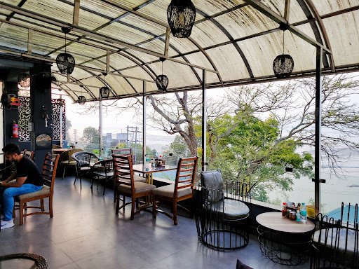 DOCKYARD by Cafe Bellevue