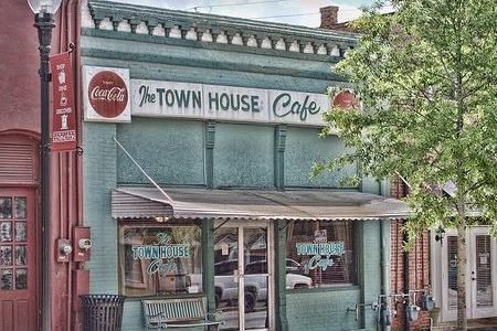 the townhouse cafe