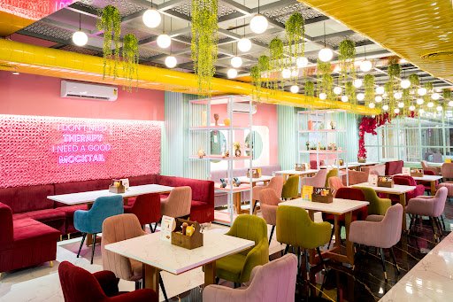 Brewbakes café Aligarh