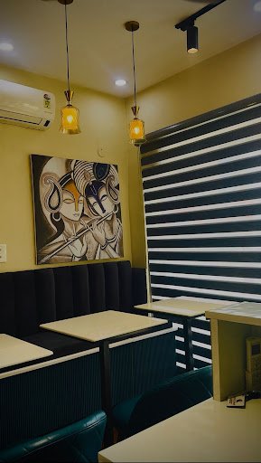 Snackyaard | Best Cafe in Ambala City | Aesthetic Cafe| Top Momos & Chinese food in Ambala City| Best Food Restaurant