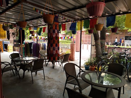 25 Hours Hangout Cafe 25 Hours Hangout Cafe